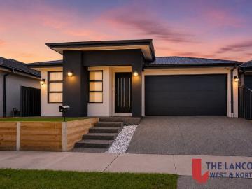 Luxury Family Living in Cloverton Estate, Kalkallo