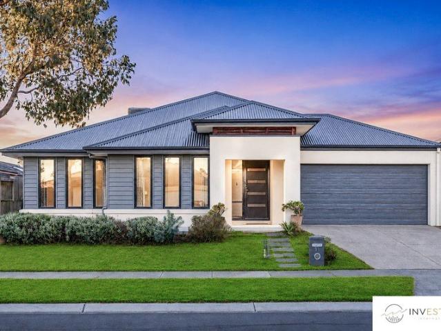 Luxury Family Living in Prime Williams Landing