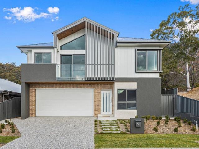 Luxury Family Living in Quiet, Picturesque Mount Terry Estate