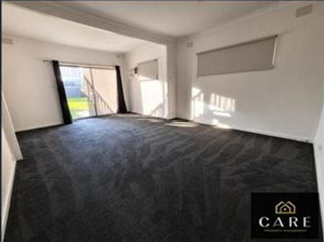 Luxury Family Living Moments from Patterson River & Bonbeach Beach