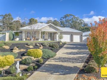 Luxury Family Living on 1,588sqm Backing Onto Tranquil Bushland