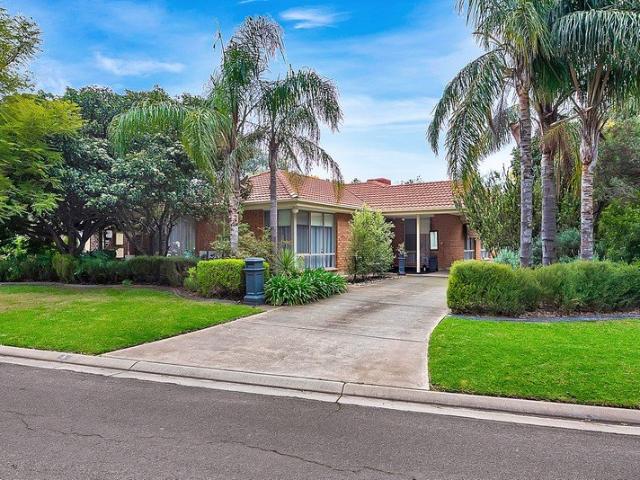 Luxury Family Living On A Prime 701sqm Corner Allotment