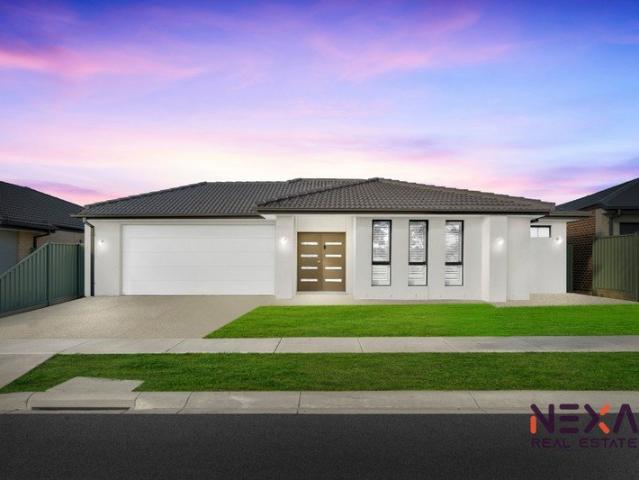 Luxury Family Residence with Multiple Living Zones on a Generous 739m² Land