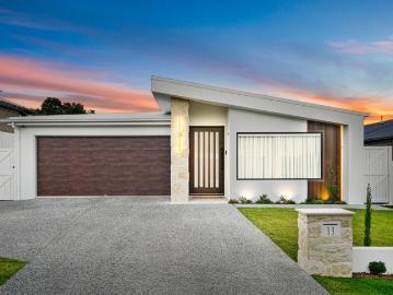 Luxury Family Residence in Logan Reserve's Most Sought After Pocket