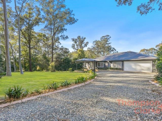 Luxury Family Retreat with Pool, Space & Self Contained Living