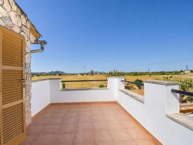 Luxury Farmhouse for rent in Muro, Spain