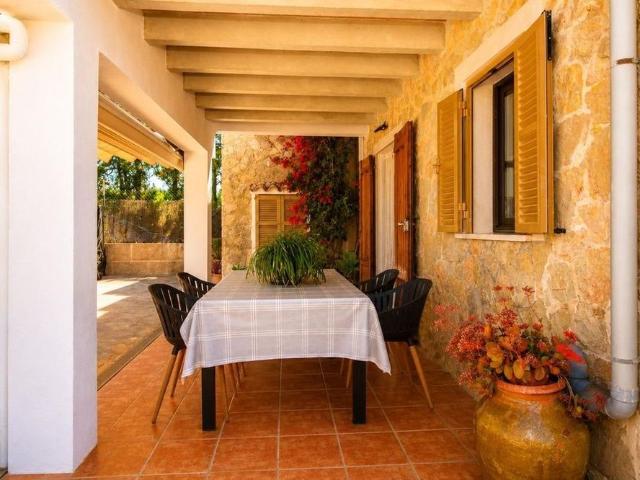 Luxury Farmhouse for rent in Muro, Spain