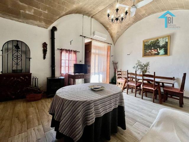 Luxury Farmhouse for rent in Campos, Spain
