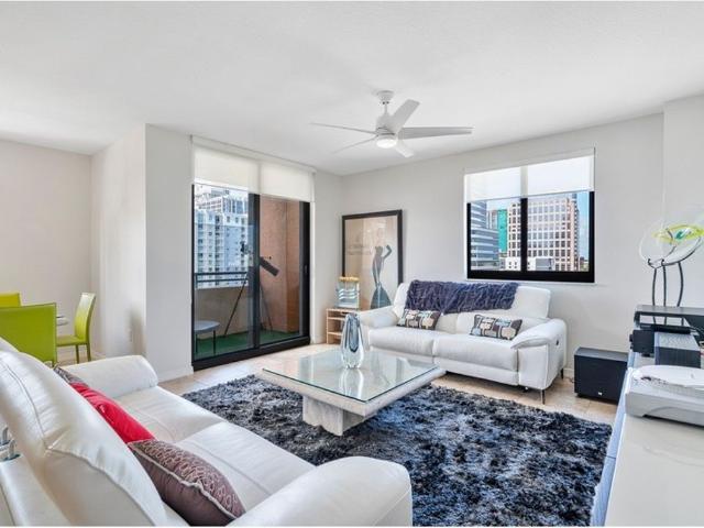Luxury Flat for sale in Fort Lauderdale, Florida