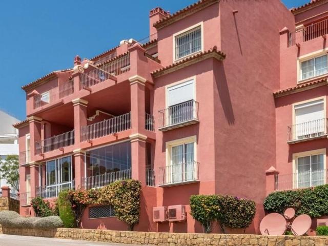Luxury Flat for rent in Benahavís, Spain