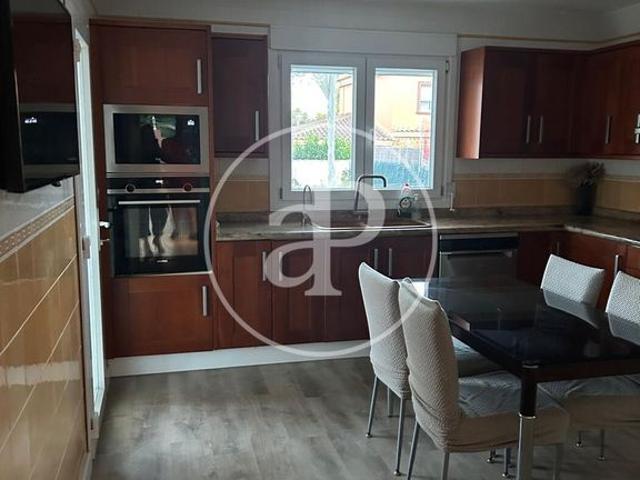 4 bedroom luxury Flat for rent in Ribarroja del Turia, Valencia