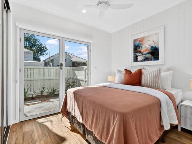 Luxury, Fully Furnished One Bedroom Utilities Included for Easy Living TWO WEEKS FREE RENT!