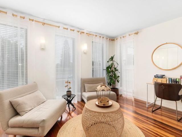 Luxury Fully Furnished or Unfurnished Beachfront Living with Panoramic Bay Views 6 MONTH LEASE ONLY
