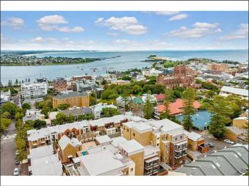 LUXURY FULLY FURNISHED APARTMENT WITH OCEAN AND CATHEDRAL VIEWS