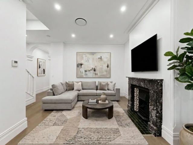 Luxury Fully Furnished Beachfront Living | Executive & Flexible Leasing