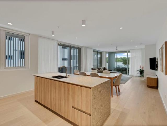 Luxury Fully Furnished Coastal Apartment – Resort Living at Bokarina Beach