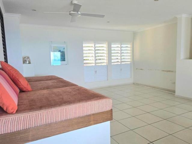 Luxury Fully Furnished Executive Apartment with Glorious Uninterrupted Views!