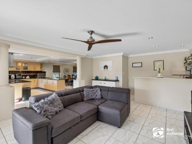 LUXURY FULLY FURNISHED FAMILY HOME IN ONE OF CLEVELANDS MOST PRESTIGE AREAS