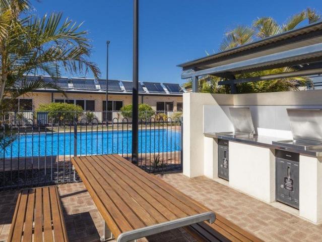luxury fully furnished studio apartment