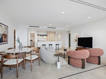 luxury fully furnished 3 bedroom apartment in the sought after queens wharf