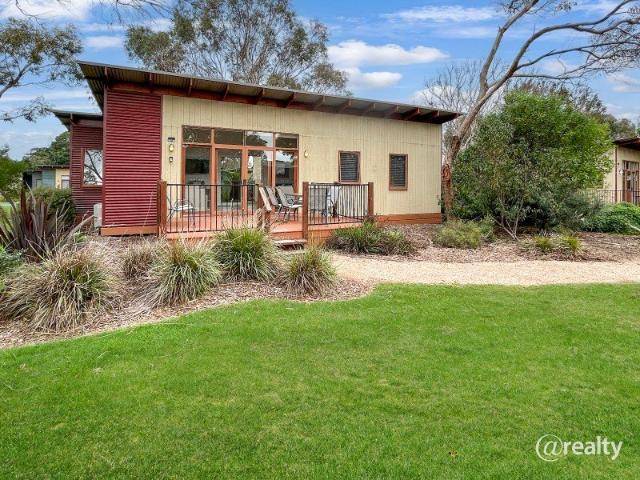 Luxury Fully Renovated 3 Bedroom Villa Prime North Side Resort Location