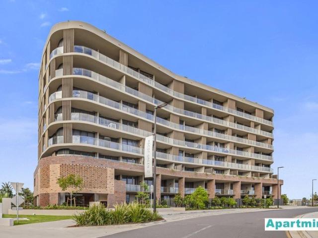 Luxury Furnished Residence / Spectacular Racecourse Views