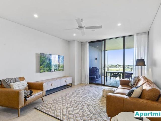 Luxury Furnished Residence / Spectacular Racecourse Views