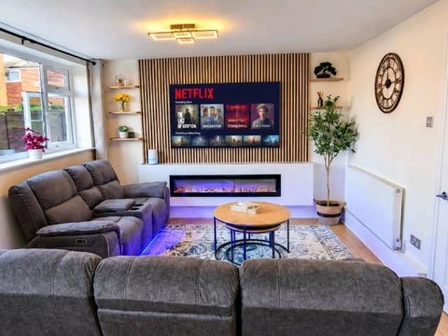 Luxury Furnished 3 Bedroom House – Bills Included