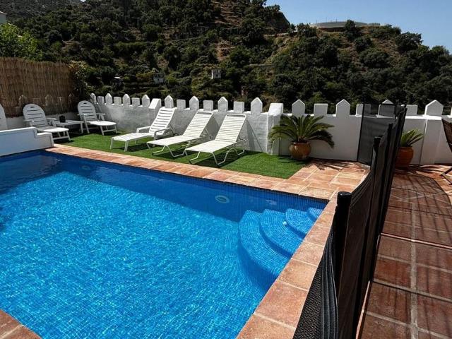 Luxury House for rent in Istán, Andalusia