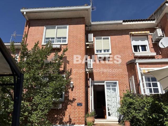 Luxury House for rent in Villafranca del Castillo, Autonomous Region of Madrid