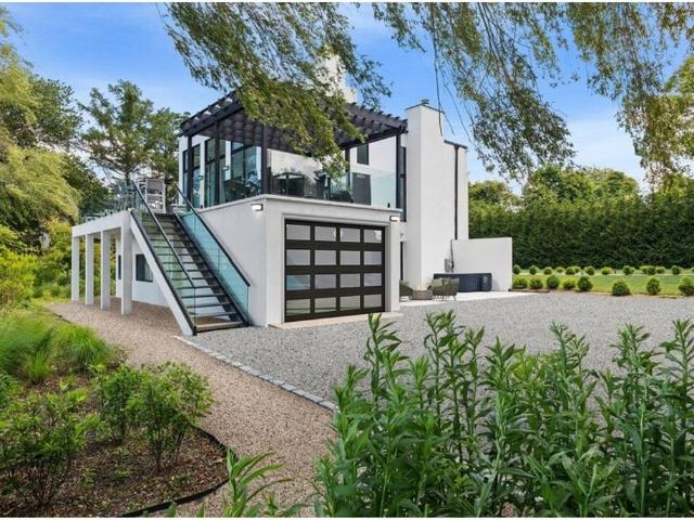 Luxury House for sale in Water Mill, United States