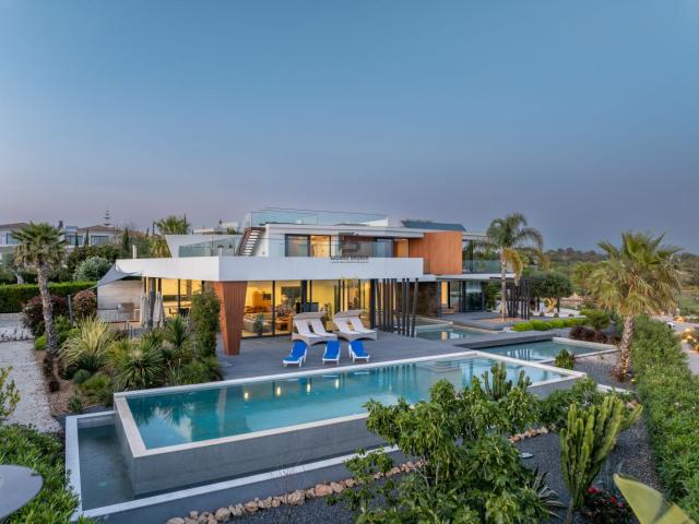 Luxury House in Ferragudo