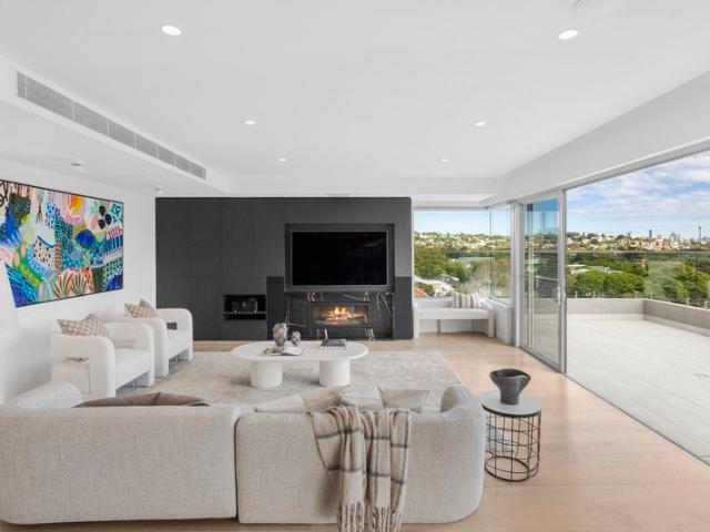 Luxury House Sized Penthouse with no Common Walls, Iconic Sydney Harbour Views, Lift & 312sqm* On Title