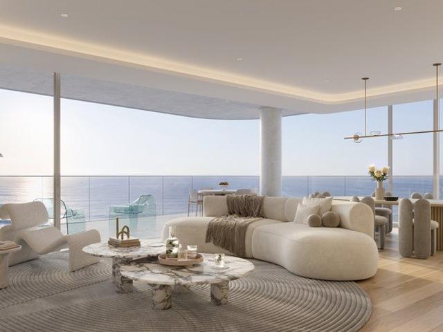 Luxury half floor residence