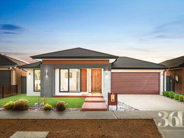 Luxury Henley Home with Home Theatre, Premium Upgrades & Exceptional Family Living