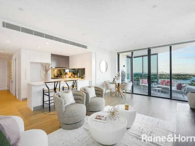 Luxury High Level 3 Bedroom + Study Apartment with Panoramic Water & City Views