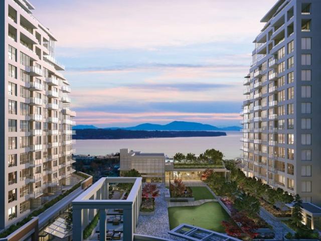 Luxury High Rise Condo in Downtown White Rock!