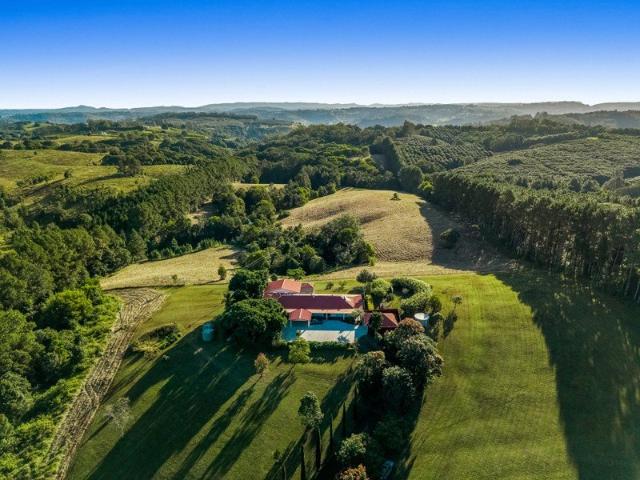 Luxury Hinterland Lifestyle Estate