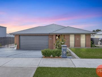 Luxury in Lochinvar!