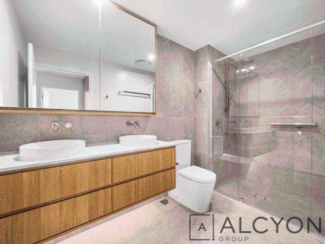 Luxury in Sunset Tower – Lagoon Main Beach