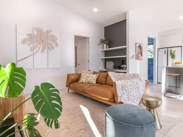 Luxury Inner City Living with Private Pool!