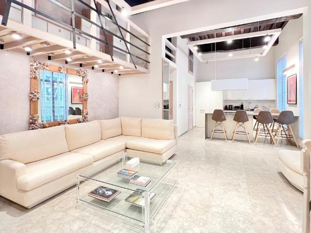 Luxury on Rue Haute