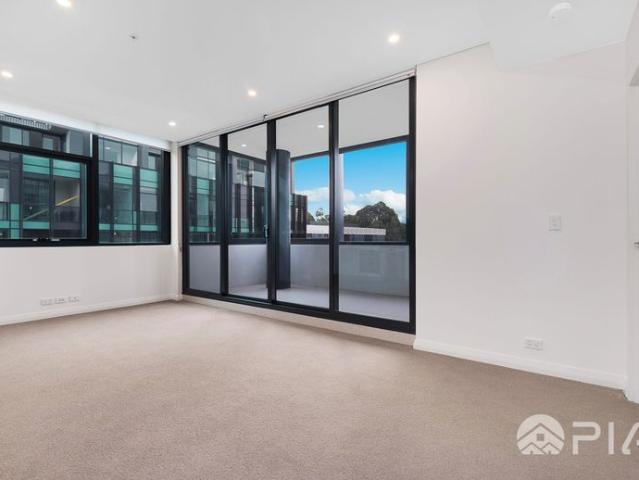 Luxury one bedroom apartment now leasing