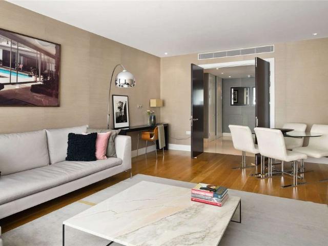 Luxury One Bedroom Apartment in Prime Knightsbridge Location