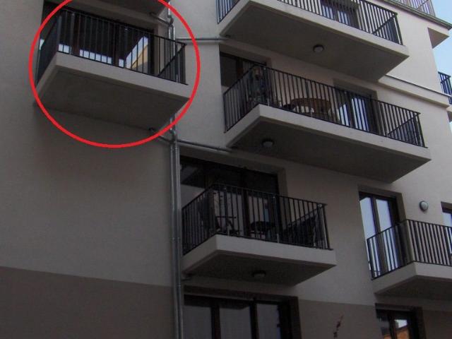 Luxury One Bedroom with balcony, near Skyline Plaza Shopping Mall, Frankfurt, Frankfurt Amsterdam Apartments for Rent