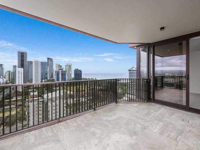 Luxury Ocean View Apartment at Yves, Mermaid Beach