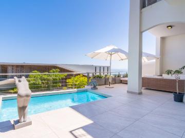 Luxury Oceanfront Rental with Unmatched Views and Modern Elegance