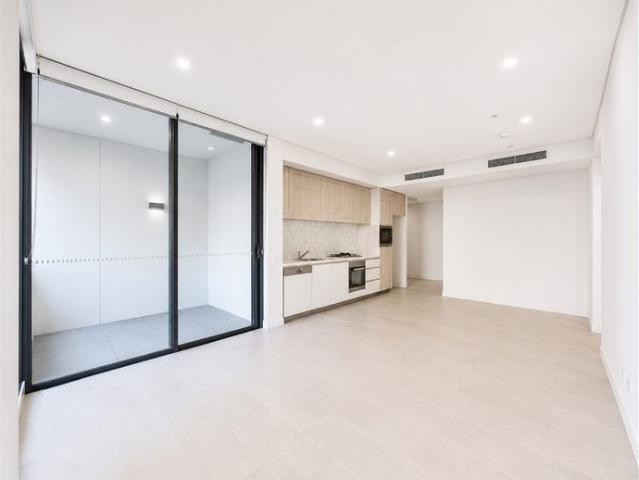 Luxury oversized 1 bedroom apartment with study nook in Harold Park Parkside Living with urban convenience