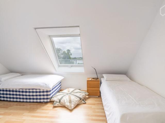 Luxury loft panoramic Rhine view temporary apartment in Neuss, Neuss Amsterdam Apartments for Rent