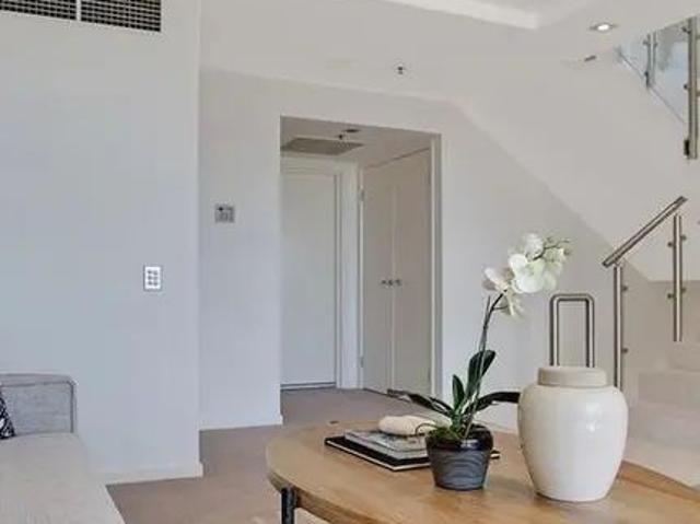 Luxury Loft Style 3 Bedroom Penthouse